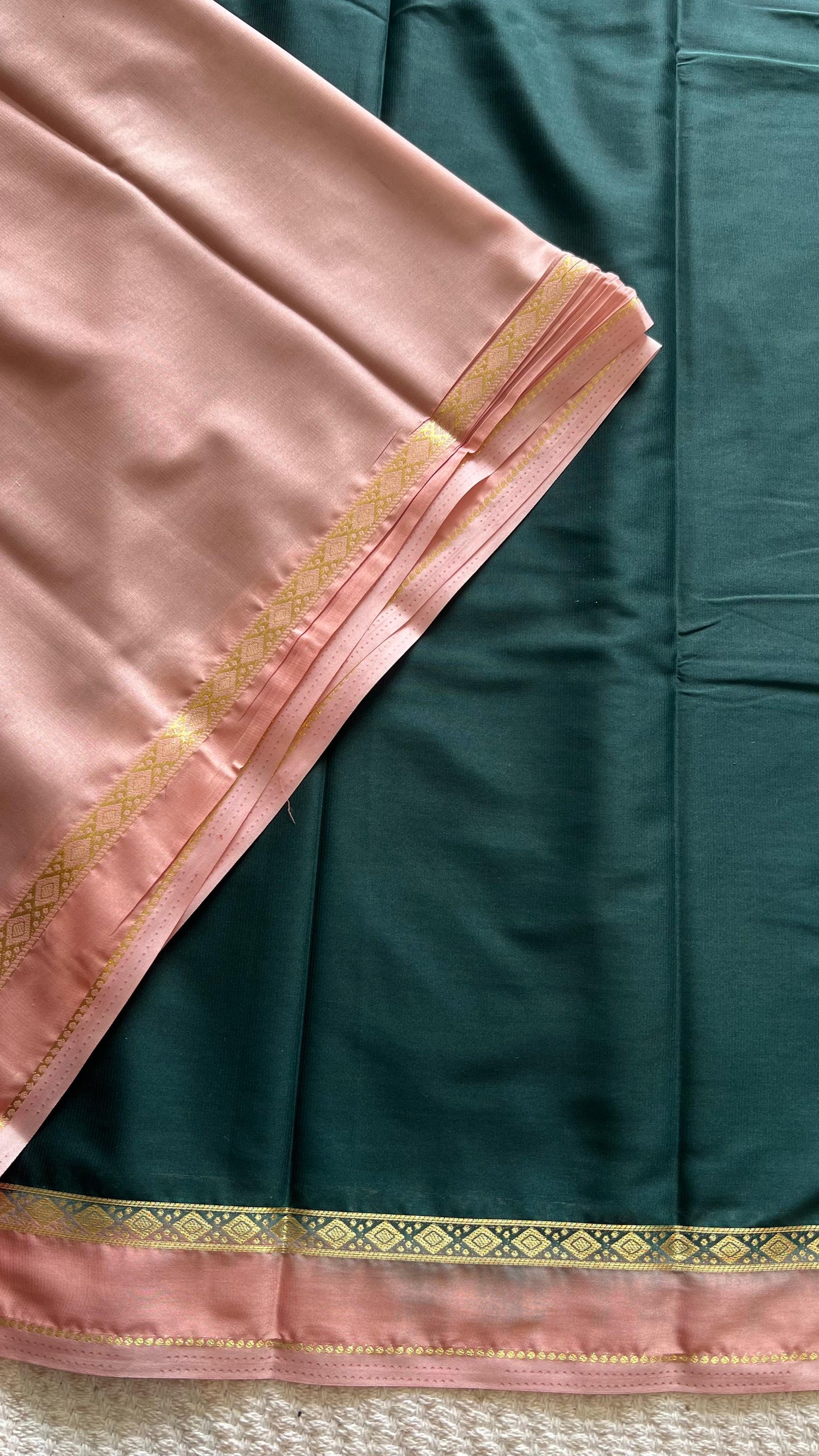 SUV3982-BOTTLEGREEN WITH BABYPINK