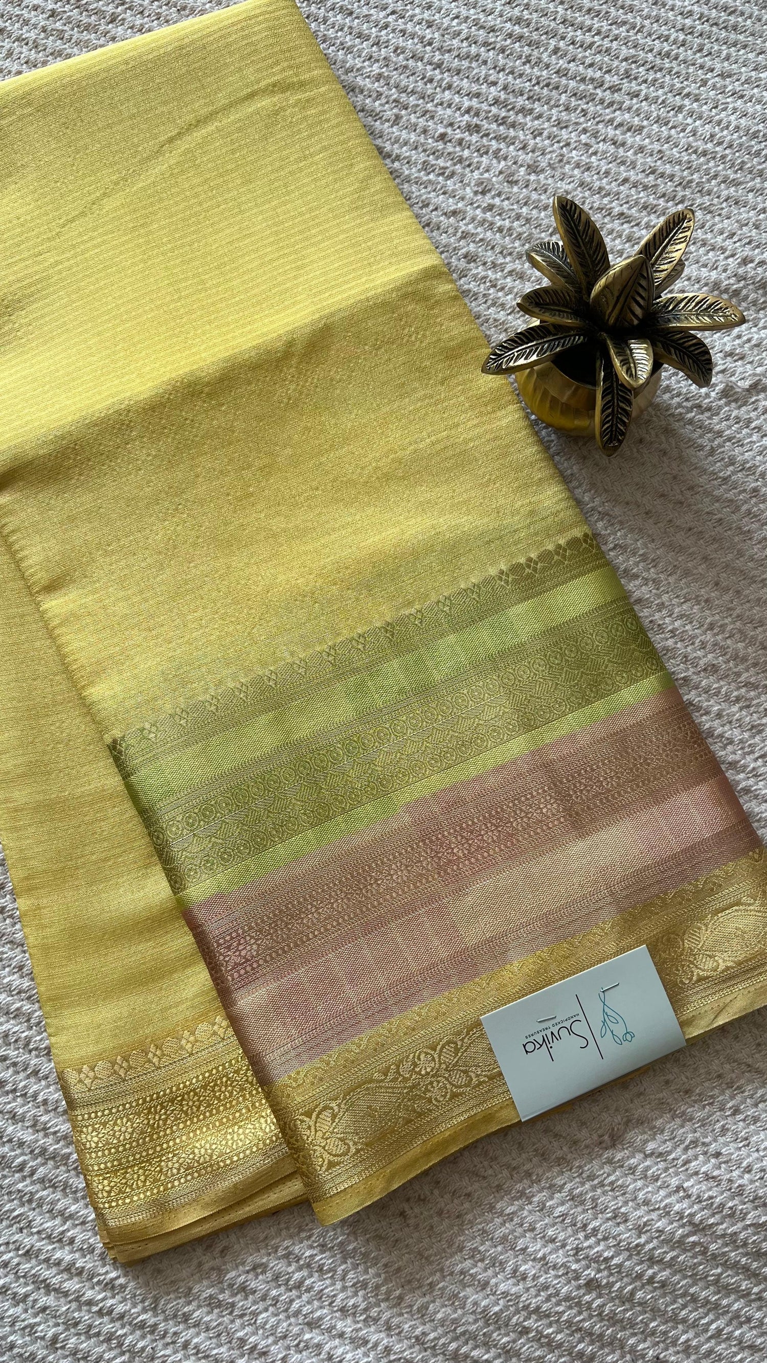 SUV3928-YELLOW