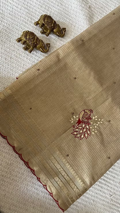 SUV3347-GOLD WITH RED