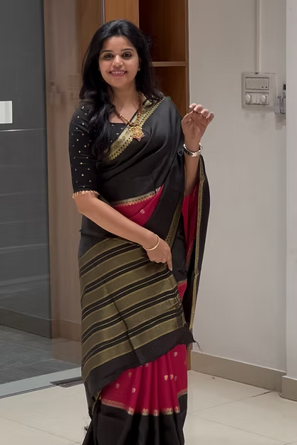 SUV3390-BLACK WITH PINK