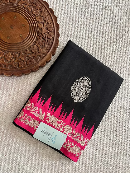 SUV3424- BLACK WITH PINK