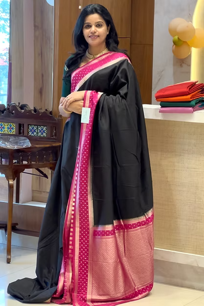 SUV2976- BLACK WITH PINK