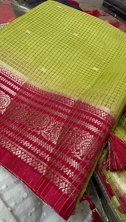 SUV3337-GREEN WITH PINK