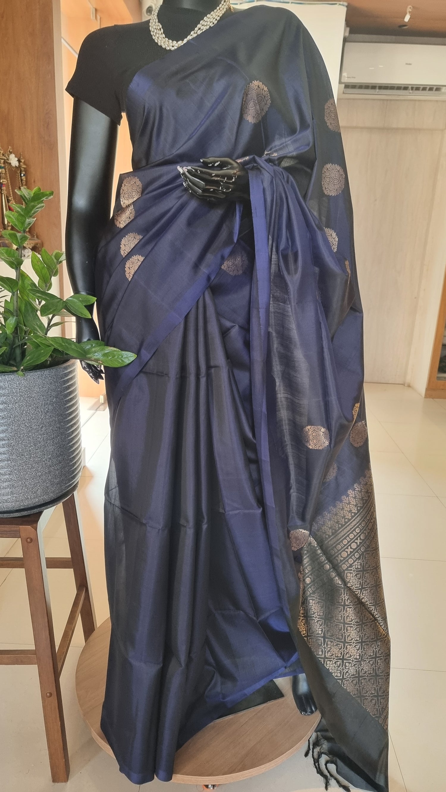 SUV2773 - NAVYBLUE WITH BLACK